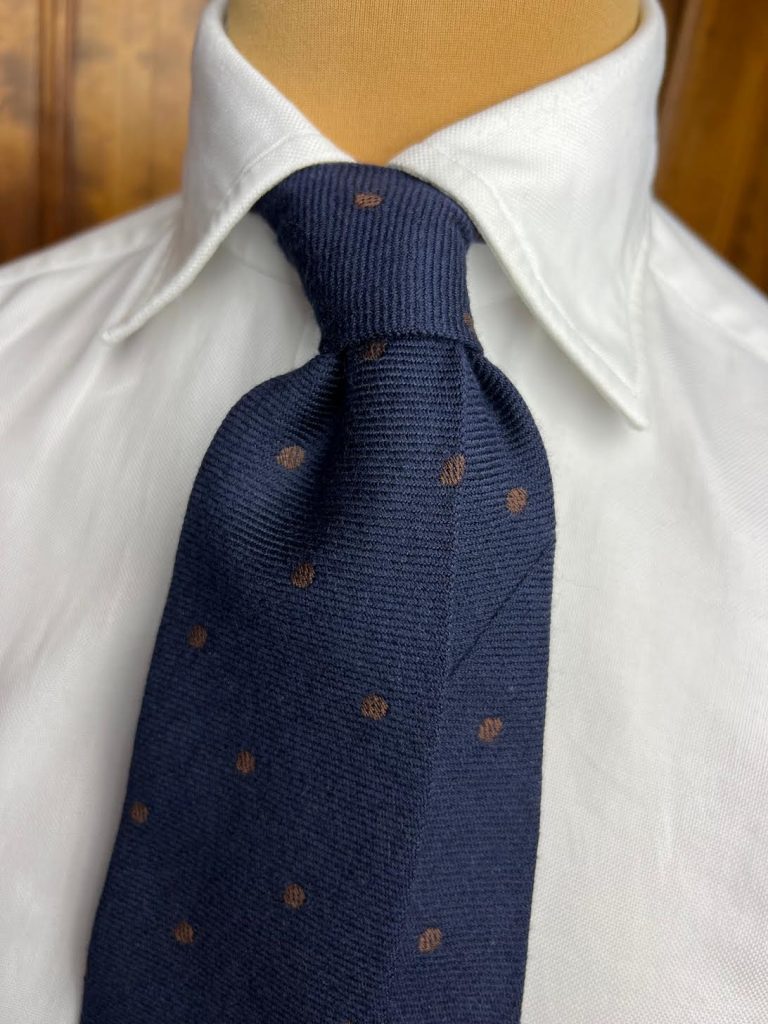 How to Tie a Cravat - Stylish Alpha